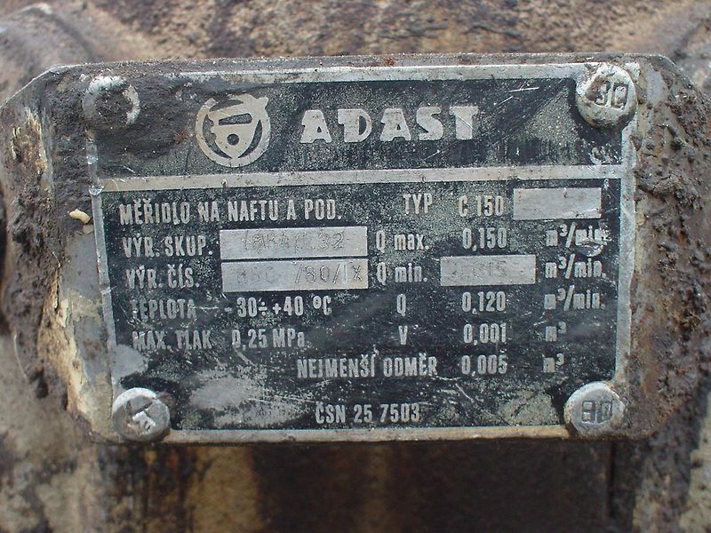 Ostatní měřidlo na naftu - fotka 5 z 6