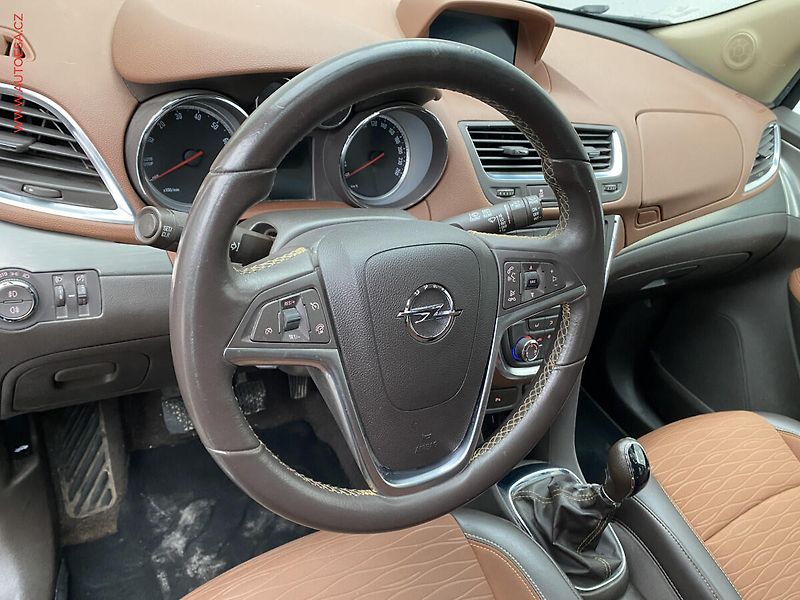 Opel Mokka (2017) 1.4 T, Cosmo, kůže, navi - fotka 12 z 19