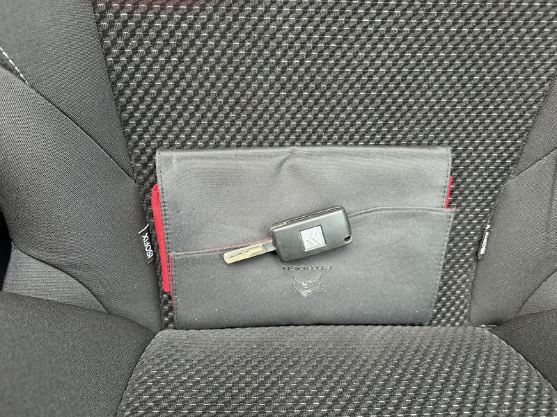 Citroën C5 2.0 HDI - fotka 19 z 22