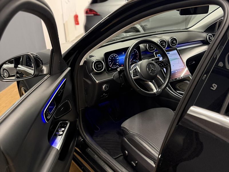 Mercedes-Benz Třídy C (2021) C 220d Avantgarde - fotka 17 z 76