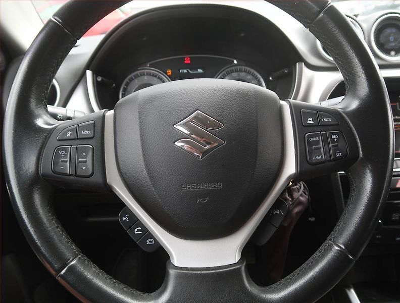 Suzuki Vitara (2020) GL + 1.4 BoosterJet - fotka 15 z 19