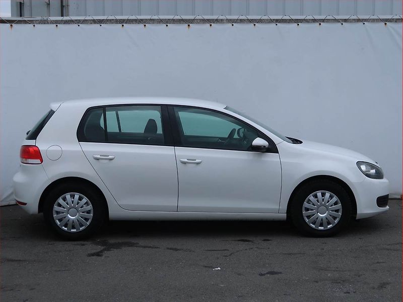 Volkswagen Golf (2012) 1.6 TDI, Serv.kniha - fotka 6 z 15