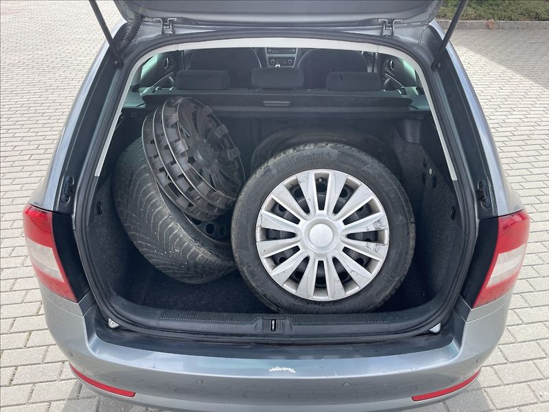 Škoda Octavia 1,2 TSi 77kw Ambiente výborný - fotka 9 z 29