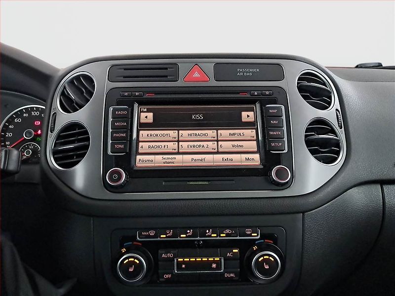 Volkswagen Tiguan (2011) R-Line 2.0 TSI, 4X4, Automat - fotka 12 z 22