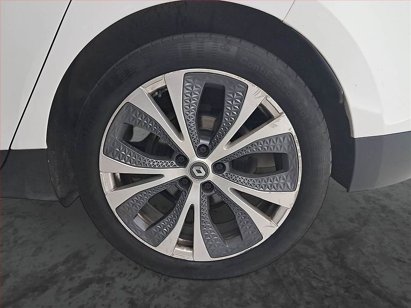 Renault Grand Scénic (2017) 1.6 dCi, Automat, 7 míst, Navi - fotka 15 z 21