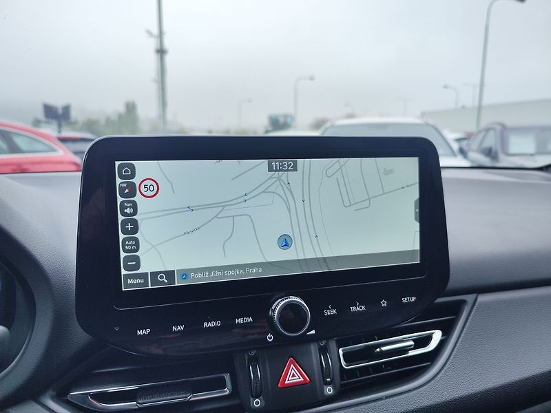 Hyundai i30 1.5 T-GDI/103kW N-Line DCT - fotka 20 z 35