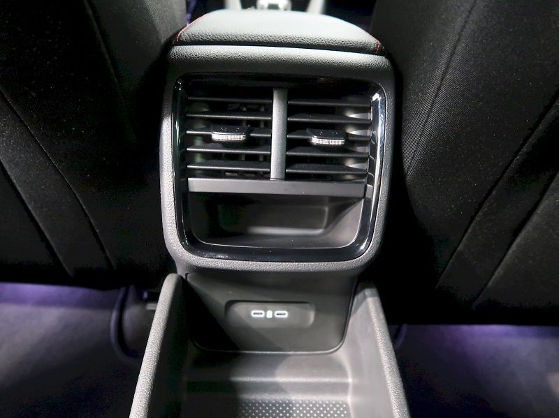 Škoda Octavia (2024) RS 2.0TSI 195KW DSG DCC - fotka 38 z 43