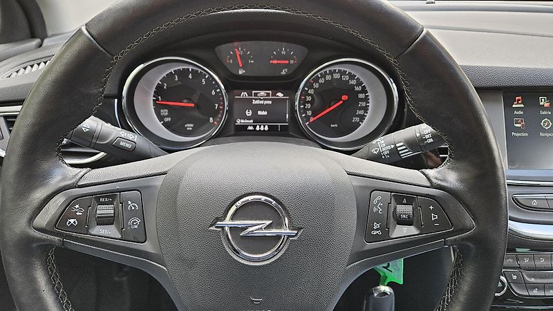 Opel Astra (2021) 1.2i Turbo 81kW  Elegance - fotka 22 z 37