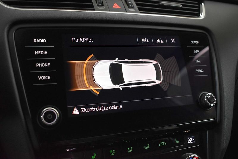 Škoda Octavia 1.6 TDI*85kW*STYLE*DPH* - fotka 24 z 36