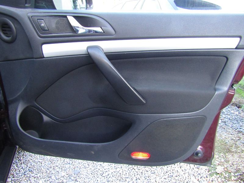 Škoda Octavia (2010) 1.6 TDI 77kW  DSG - fotka 25 z 34