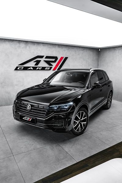 Volkswagen Touareg R-line 4M Vzduch IQ Ergo - fotka 8 z 24