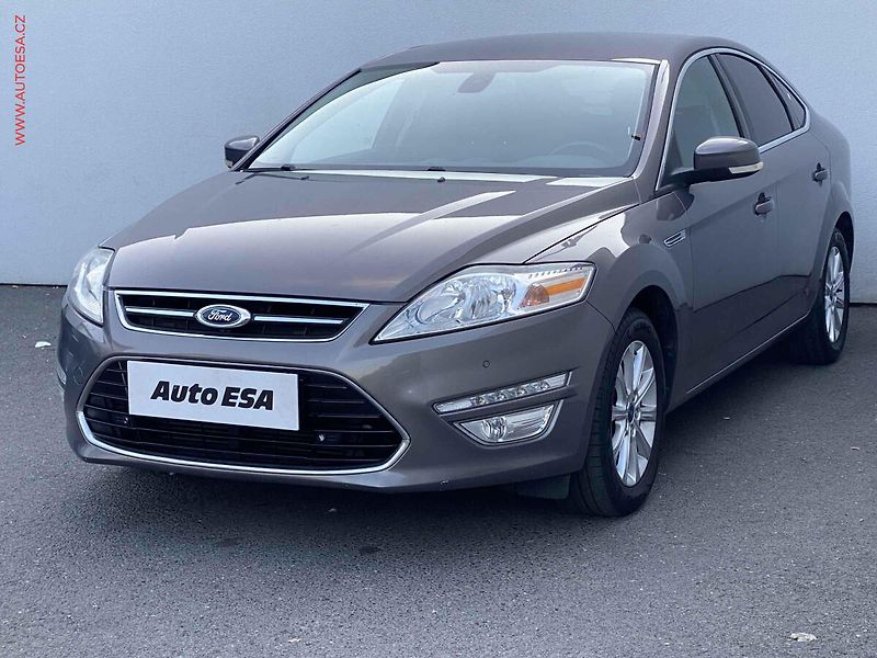 Ford Mondeo (2012) 2.0 TDCi, Titanium, navi - fotka 3 z 19