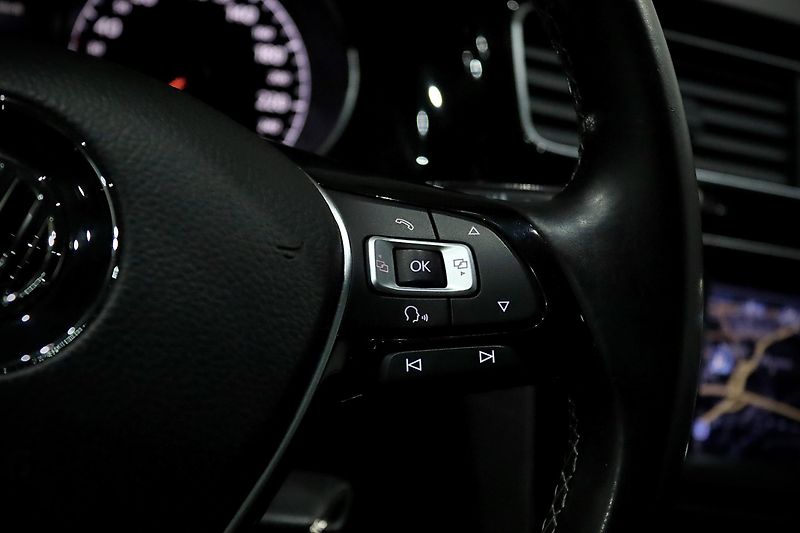Volkswagen Golf 7 Variant 1.4 TSI 90 kW - fotka 24 z 37