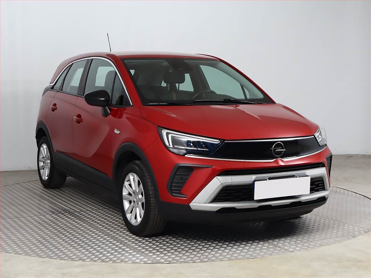 Opel Crossland X Elegance 1.2 Turbo, ČR,1.maj