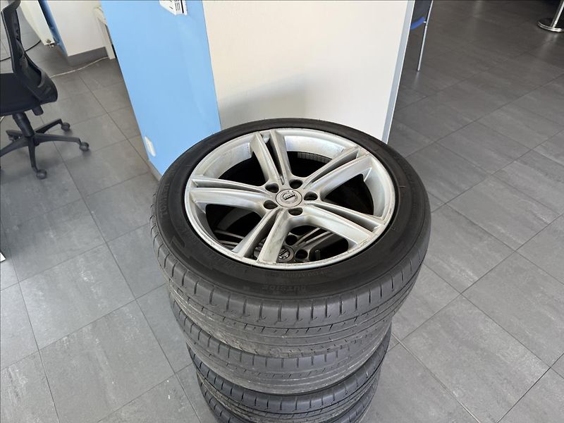 Volvo S90 2,0   173 kW,D5,4x4 - fotka 32 z 33