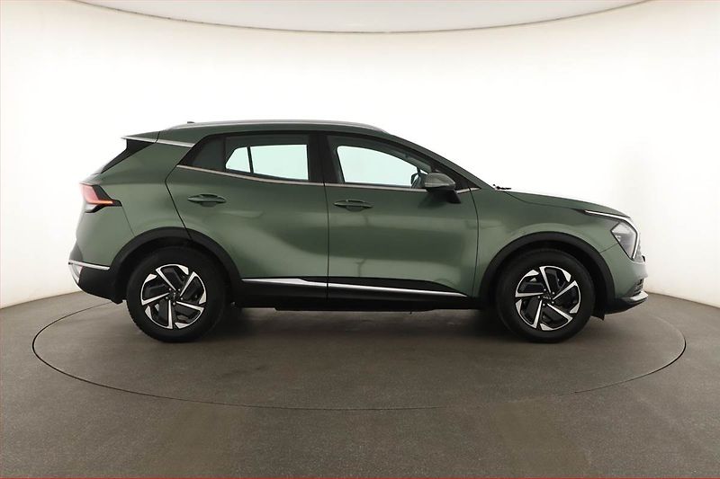 Kia Sportage (2022) 1.6 T-GDI - fotka 6 z 20