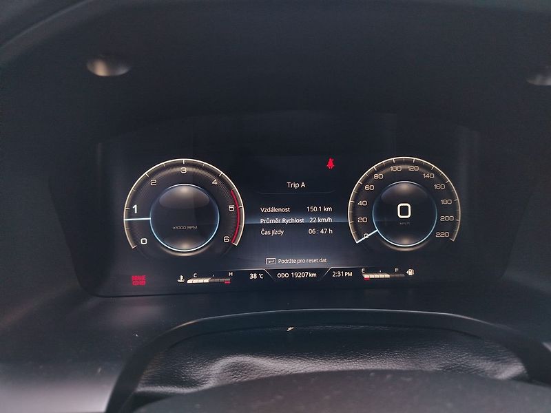 SsangYong Musso Grand Style 2,2 AWD M6 + rolet - fotka 20 z 25