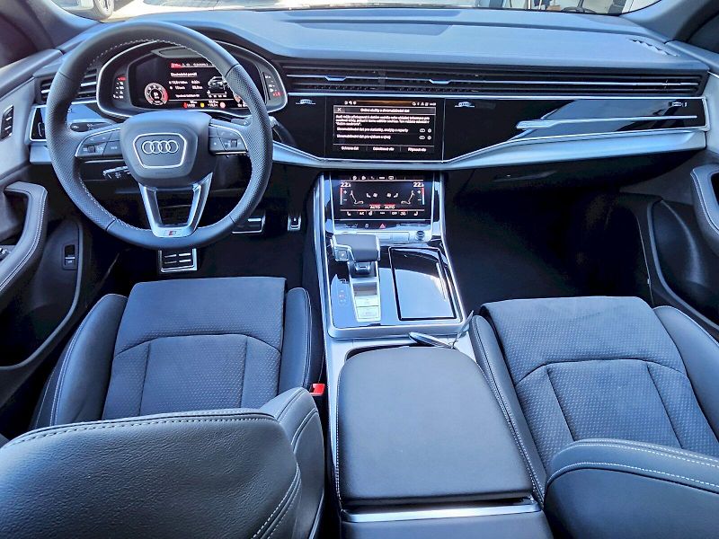 Audi Q8 (2025) 50 TDI 210kW quattro - fotka 10 z 27