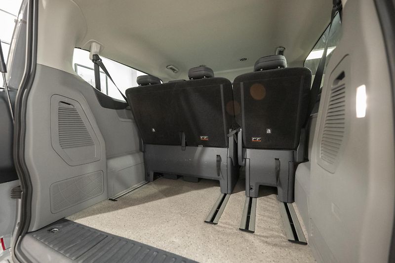 Ford Tourneo Custom 2.0 EcoBlue 125 kW 4x4 - fotka 30 z 53