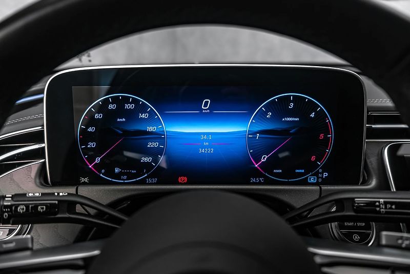 Mercedes-Benz Třídy E d 4M AMG Nezávislé Burmester - fotka 20 z 22