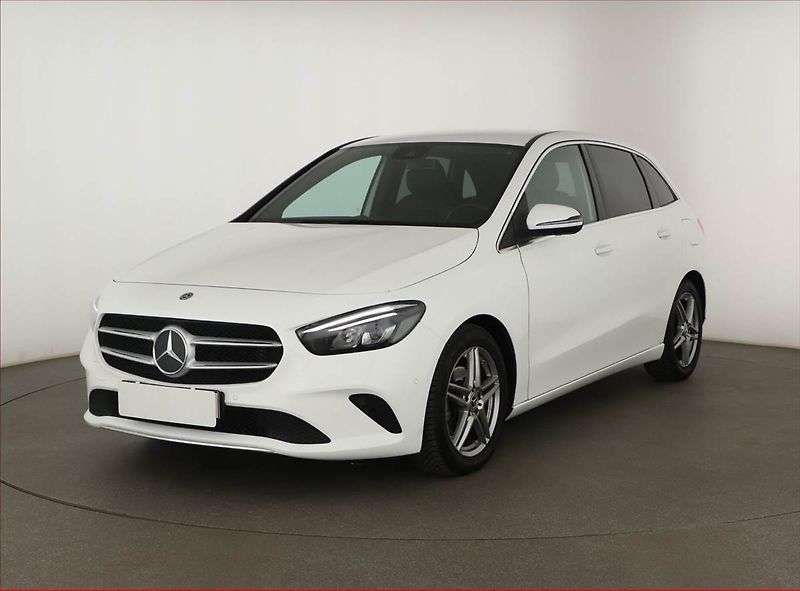 Mercedes-Benz Třídy B (2019) B 180 - fotka 2 z 24