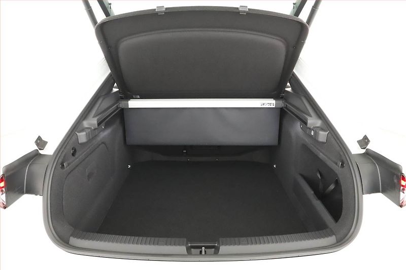 Škoda Superb (2025) 2.0 TDI, SPORTLINE, KAMERA - fotka 19 z 20