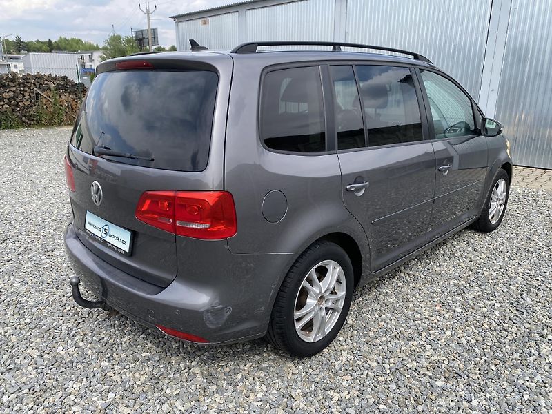 Volkswagen Touran 2.0TDi 140PS DSG TAŽNÉ - fotka 10 z 47