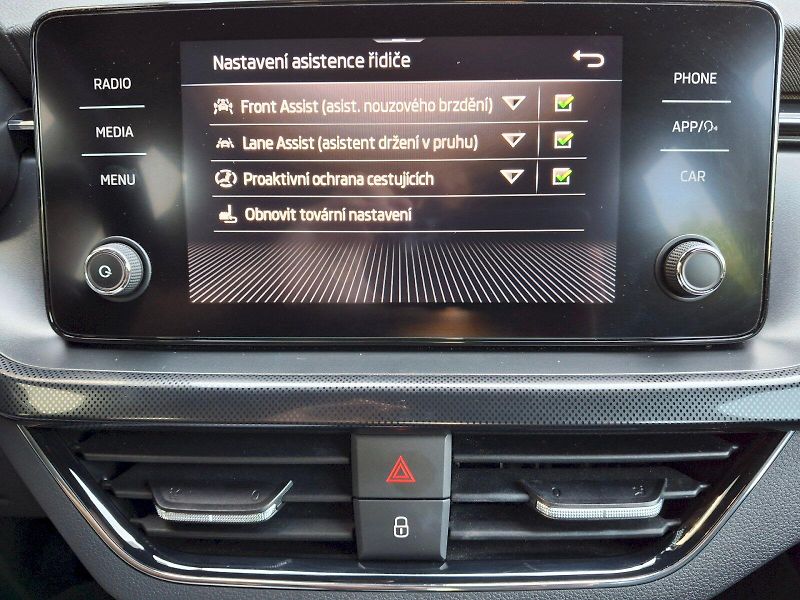 Škoda Kamiq (2021) Style DSG 1,0TSi 81kW - fotka 21 z 33