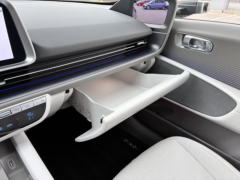 Hyundai Ioniq 6 77kWh PREMIUM PANORAMA DSM  - fotka 33 z 42