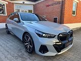 BMW Řada 5 540xD-M PRO-R20-PANO-H&K - náhled 8