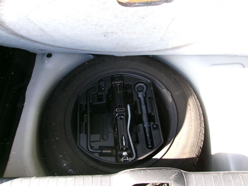 Peugeot 208 1.2 Puretech - fotka 17 z 18
