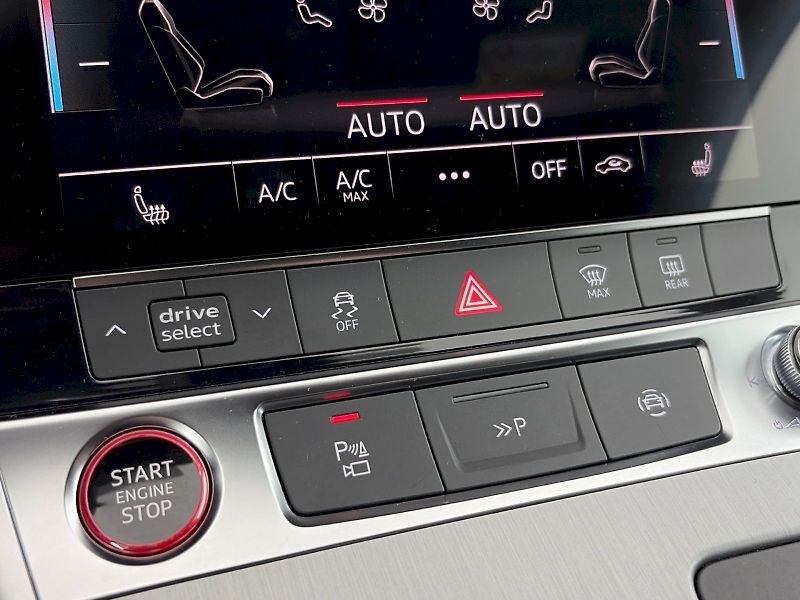 Audi S6 (2024) Avant 3.0 TDI 253kW Quattro ZF - fotka 31 z 44