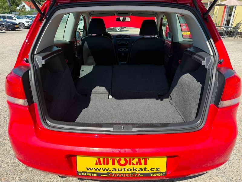 Volkswagen Golf 1.2TSi Klima/1MAJ/BezKoroze - fotka 13 z 21