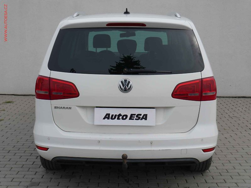 Volkswagen Sharan (2013) 2.0TDi, DSG, bixen, kamera - fotka 5 z 21