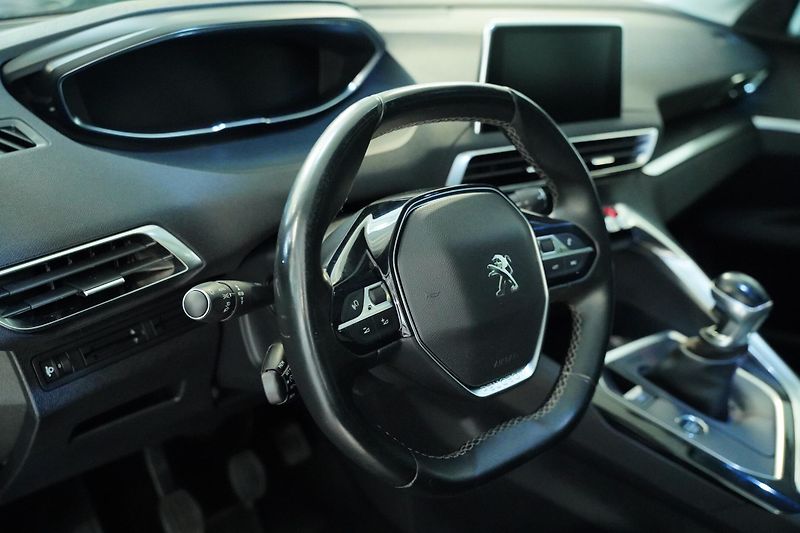 Peugeot 5008 - fotka 13 z 29