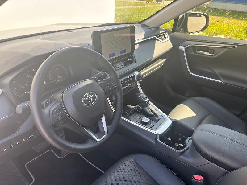 Toyota RAV4 2.5 HSD e-CVT AWD Executive - fotka 11 z 29