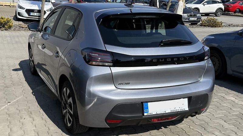 Peugeot 208 (2024) Pure TECH klima, TOP stav - fotka 3 z 9