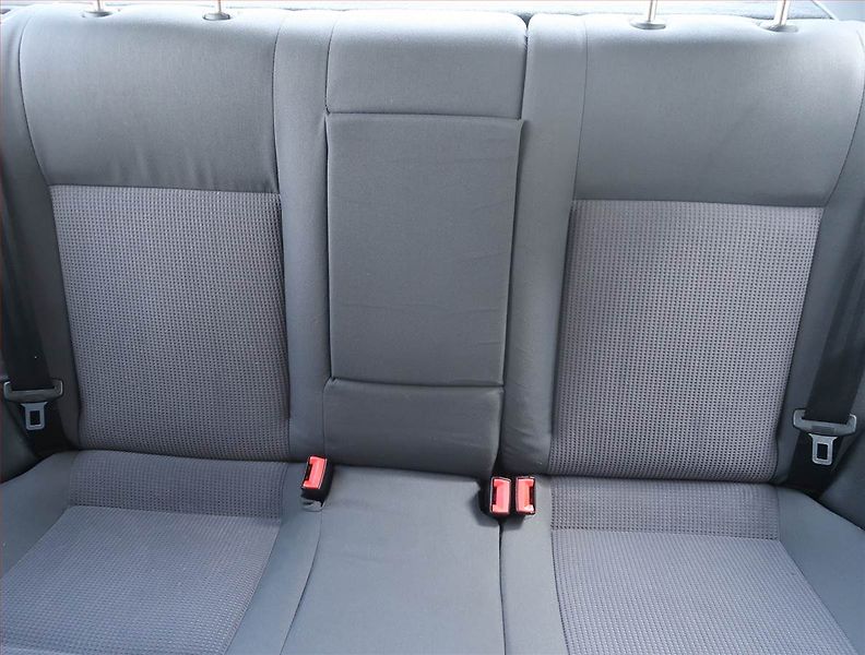 Volkswagen Polo (2003) 1.2, po STK, pěkný stav - fotka 10 z 14