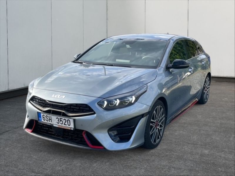 Kia ProCeed 1,6 T-GDI GT AT - fotka 3 z 11