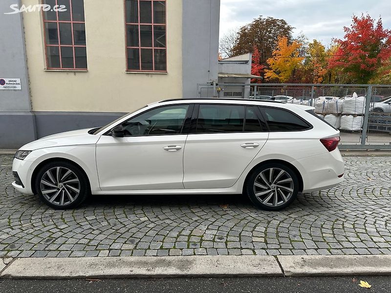 Škoda Octavia 2,0 TDI Sportline paket - fotka 12 z 43