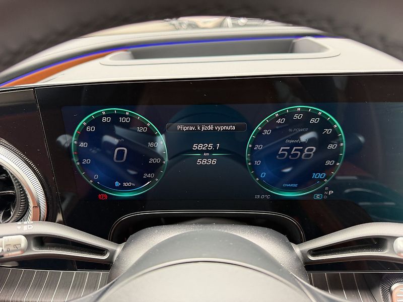 Mercedes-Benz GLC 400 4MATIC EQ - fotka 18 z 36
