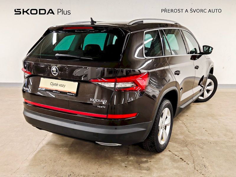 Škoda Kodiaq (2019) 2.0 TSI 140 kW DSG 4x4 Style - fotka 2 z 33