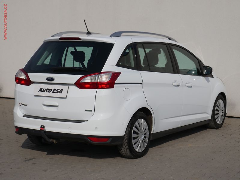 Ford C-MAX (2017) 1.5EB Grand, 1.maj,ČR, Klima - fotka 4 z 16