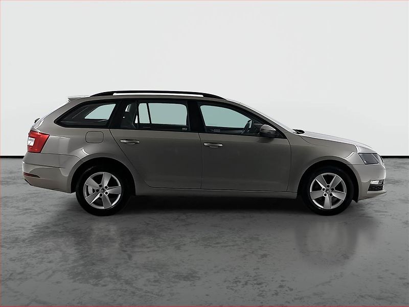 Škoda Octavia (2018) Ambition 1.4 TSI, Tempomat - fotka 6 z 23