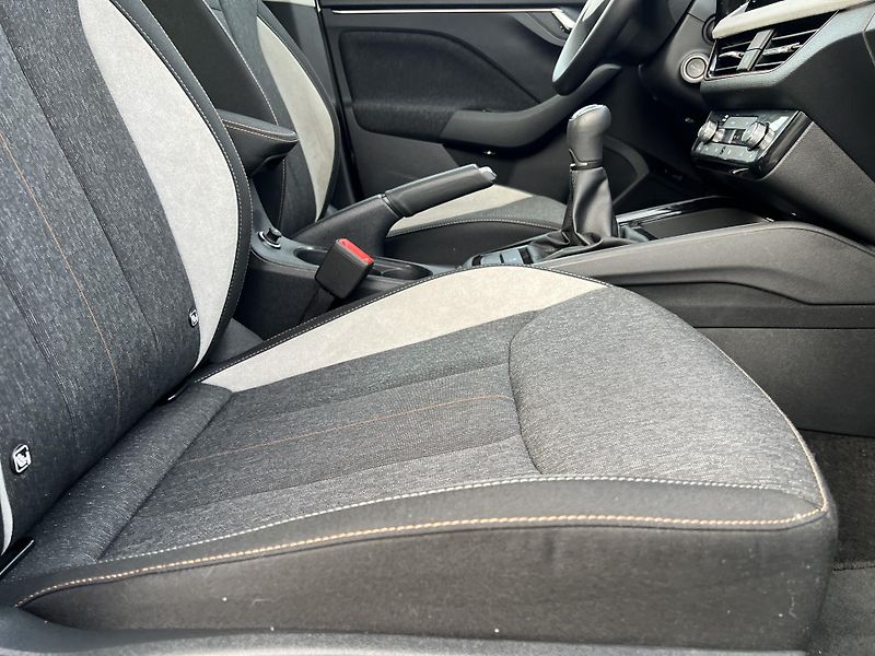 Škoda Kamiq Top Selection 1.5TSi PŮVOD ČR - fotka 37 z 46