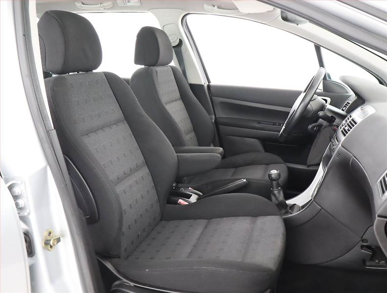 Peugeot 307 (2004) 2.0 16V, nová STK - fotka 9 z 18