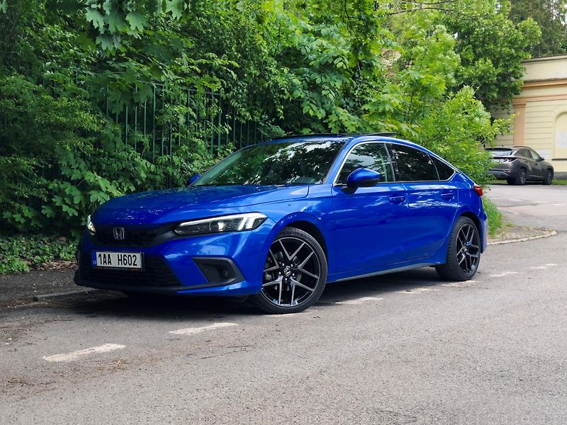 Honda Civic (2023) Honda 2.0 e:HEV, ADVANCE - fotka 1 z 11