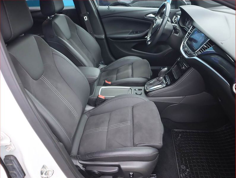 Opel Astra (2022) 1.5 CDTI, Automat, Serv.kniha - fotka 9 z 21
