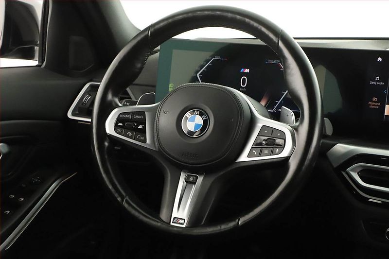 BMW Řada 3 (2023) M Sport 320 d xDrive - fotka 13 z 18