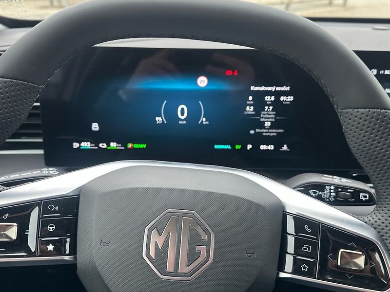 MG HS (2026) PHEV 1.5 TGI Exclusive - fotka 12 z 23